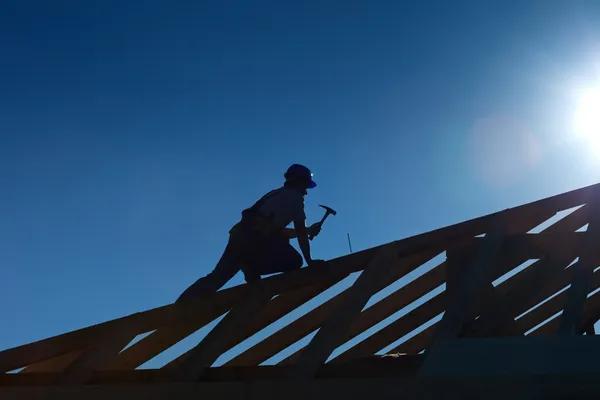 What Makes Houston Roofing Contractors Stand Out in the Industry